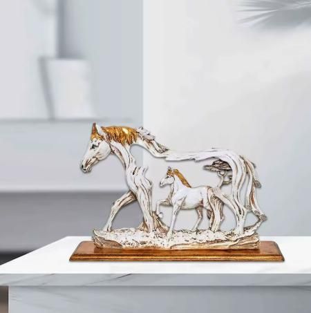 Elegant Horse Statue – Animal Figurine for Home and Desktop Decor